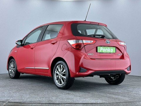 Toyota Yaris 2017 17 1.5  Red #2