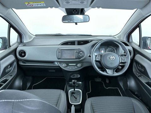 Toyota Yaris 2017 17 1.5  Red #5