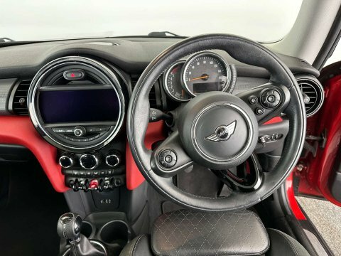 Mini Hatch 1.2L One Black #10