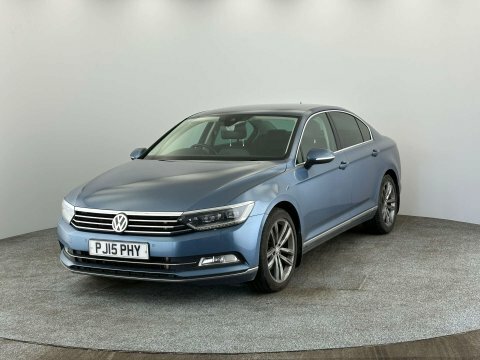 Volkswagen Passat 2015 15 2.0 Blue #3