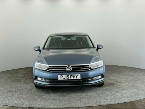 Volkswagen Passat 2015 15 2.0 Blue #2