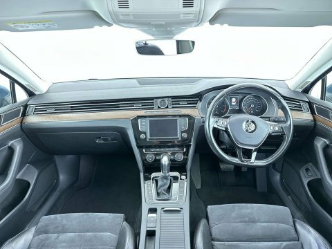 Volkswagen Passat 2015 15 2.0 Blue #5