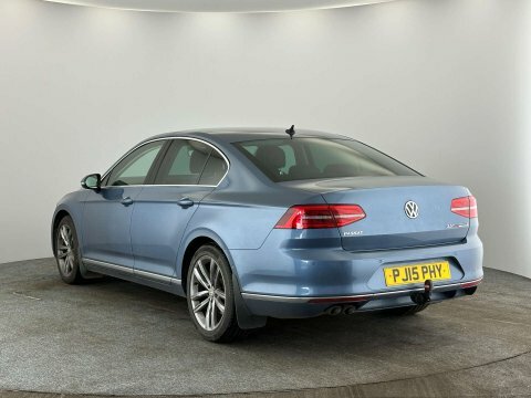 Volkswagen Passat 2015 15 2.0 Blue #6