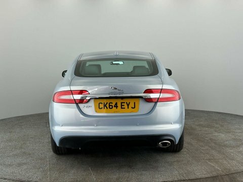 Jaguar XF 2014 64 2.2 Silver #5