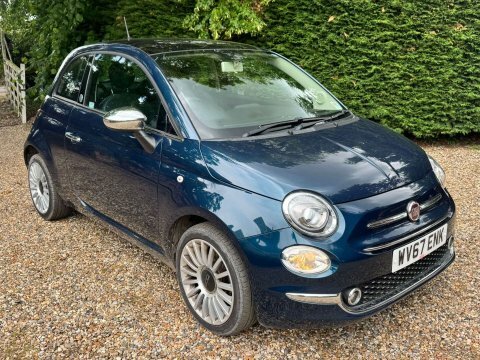 Fiat 500 1.2 Lounge Red #1