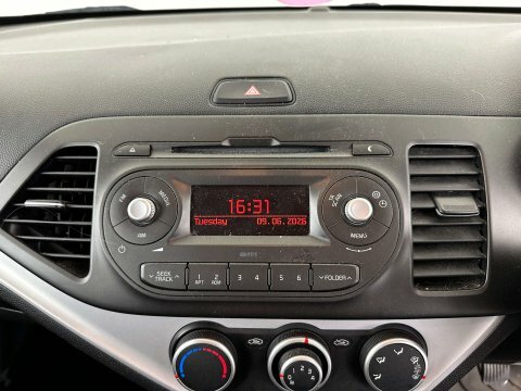 Kia Picanto 1L 2 White #12