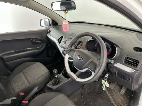 Kia Picanto 1L 2 White #9