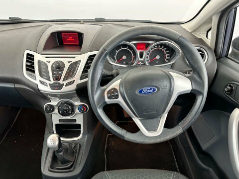 Ford Fiesta 1.2 Edge Blue #9