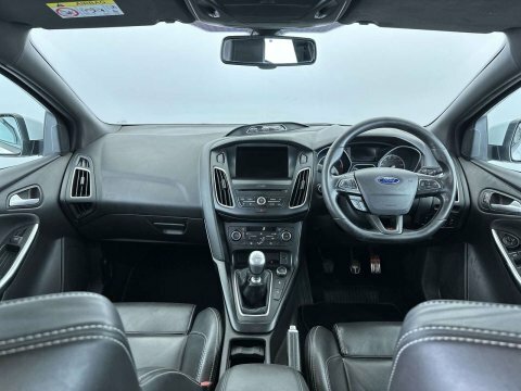Ford Focus 2016 16 2.0 AO16JFA White #5