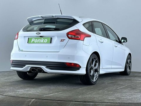 Ford Focus 2016 16 2.0 AO16JFA White #4