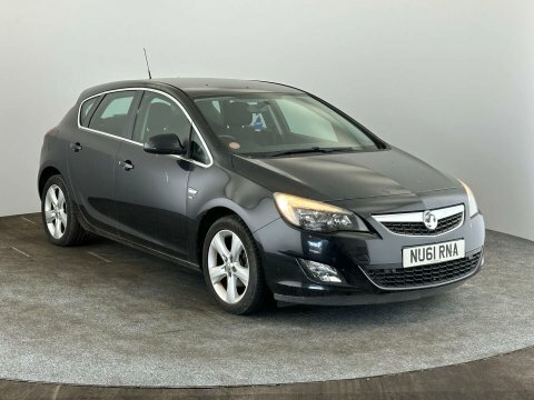 Vauxhall Astra Hatchback 2.0 Cdti Sri Euro 5 201161 Silver #1
