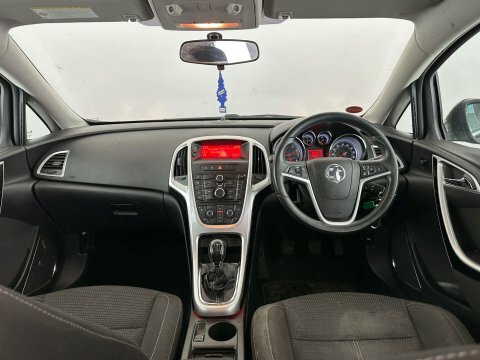 Vauxhall Astra Hatchback 2.0 Cdti Sri Euro 5 201161 Silver #10