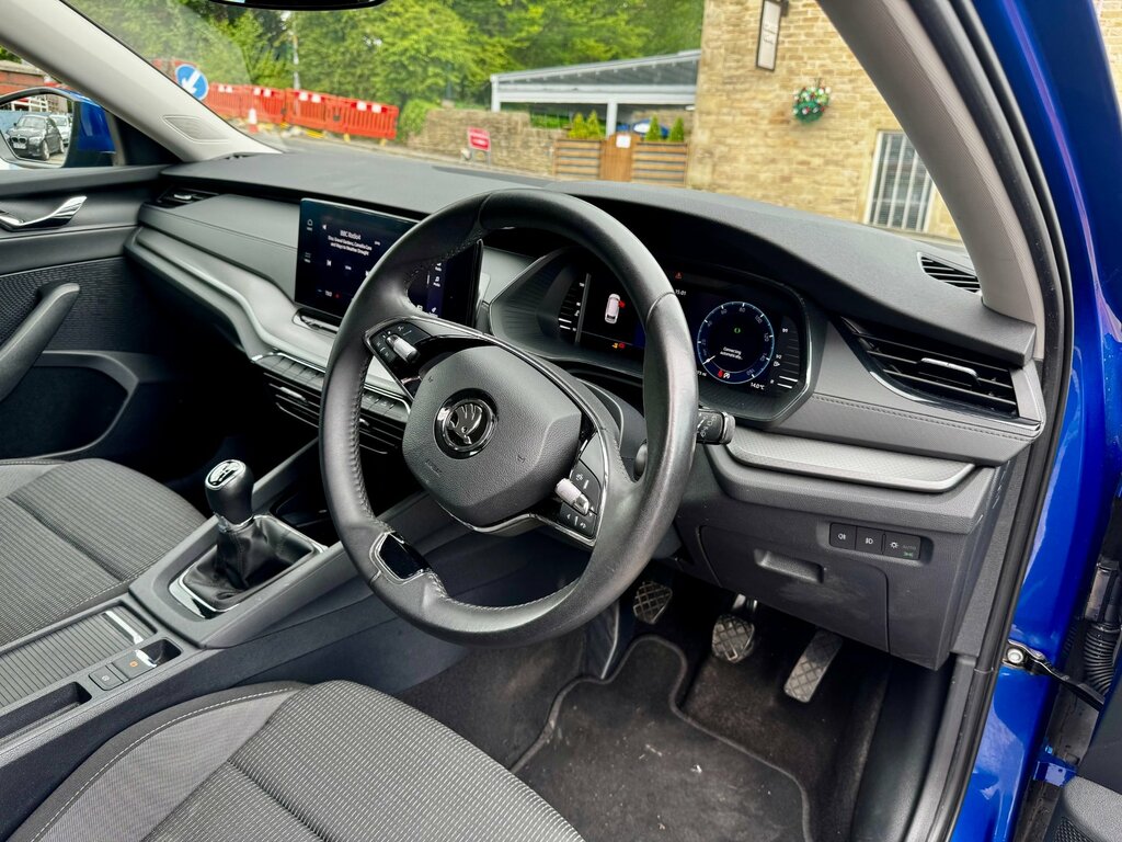 Skoda Octavia Se L Grey #40