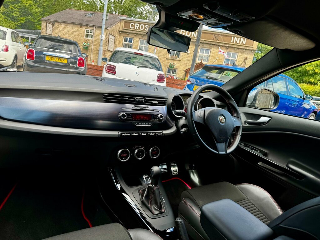 Alfa Romeo Giulietta Hatchback Red #66
