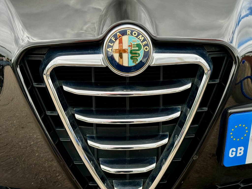 Alfa Romeo Giulietta Hatchback Red #26