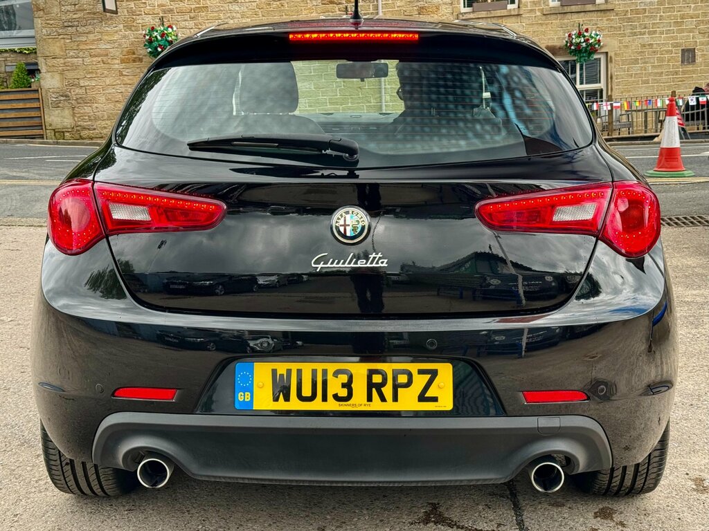 Alfa Romeo Giulietta Hatchback Red #60