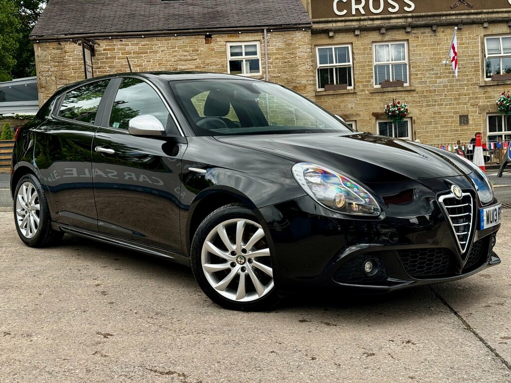 Alfa Romeo Giulietta Hatchback Red #29
