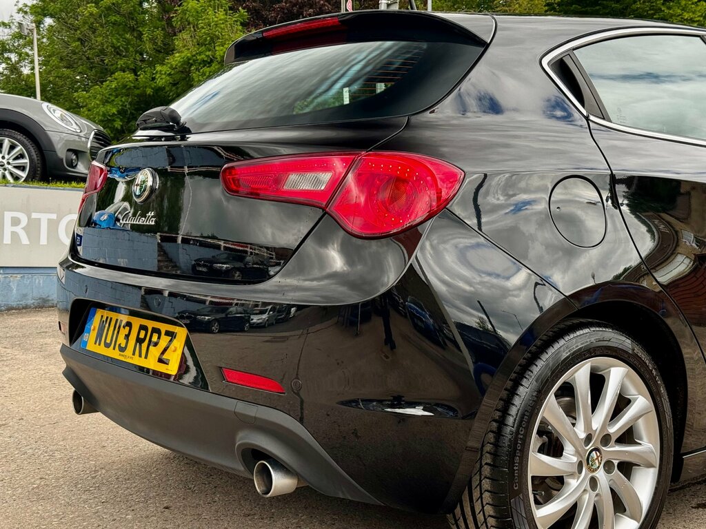 Alfa Romeo Giulietta 2.0 Jtdm-2 Veloce Hatchback Tct Euro 5 Black #3