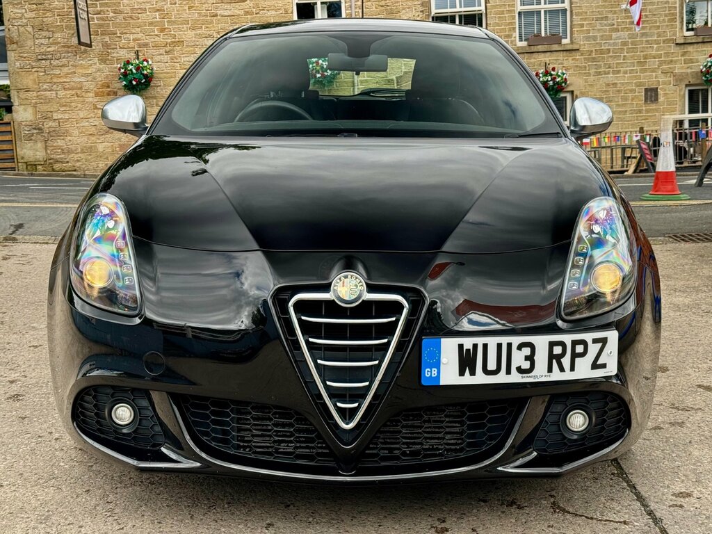 Alfa Romeo Giulietta Hatchback Red #39