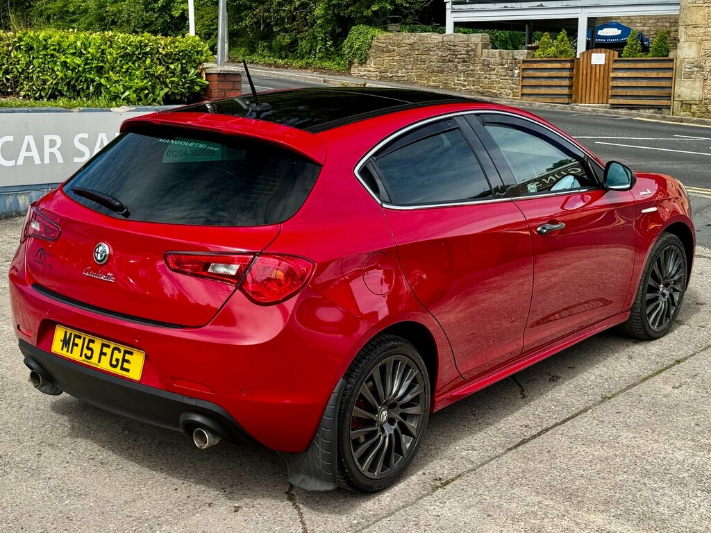 Alfa Romeo Giulietta 2.0 Jtdm-2 Qv Line Hatchback Eur Red #4