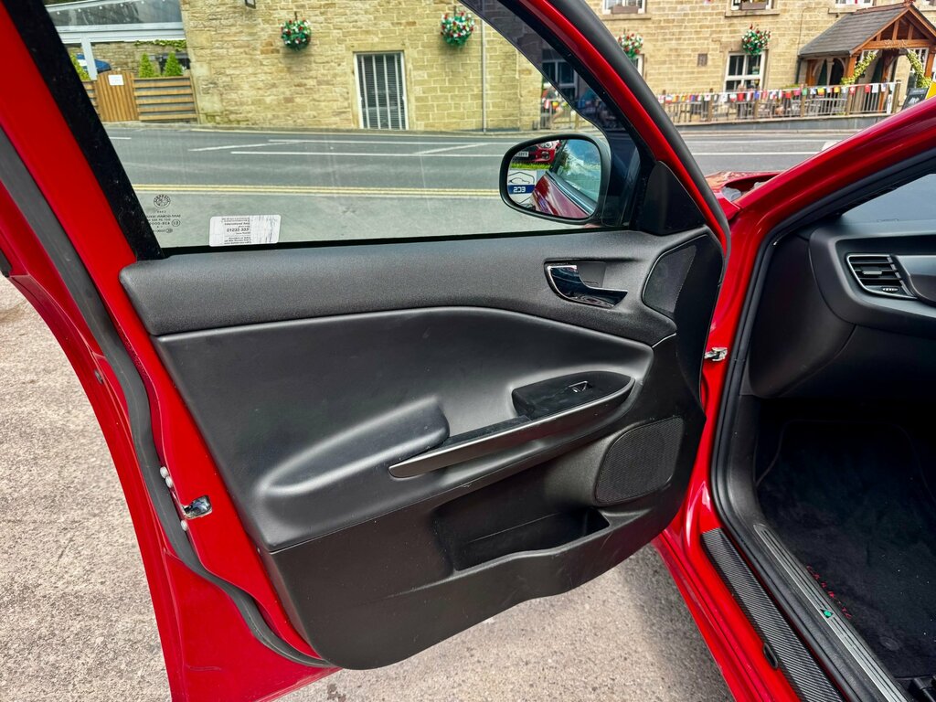 Alfa Romeo Giulietta 1.4 Tb Multiair Sprint 150 Bhp Red #67