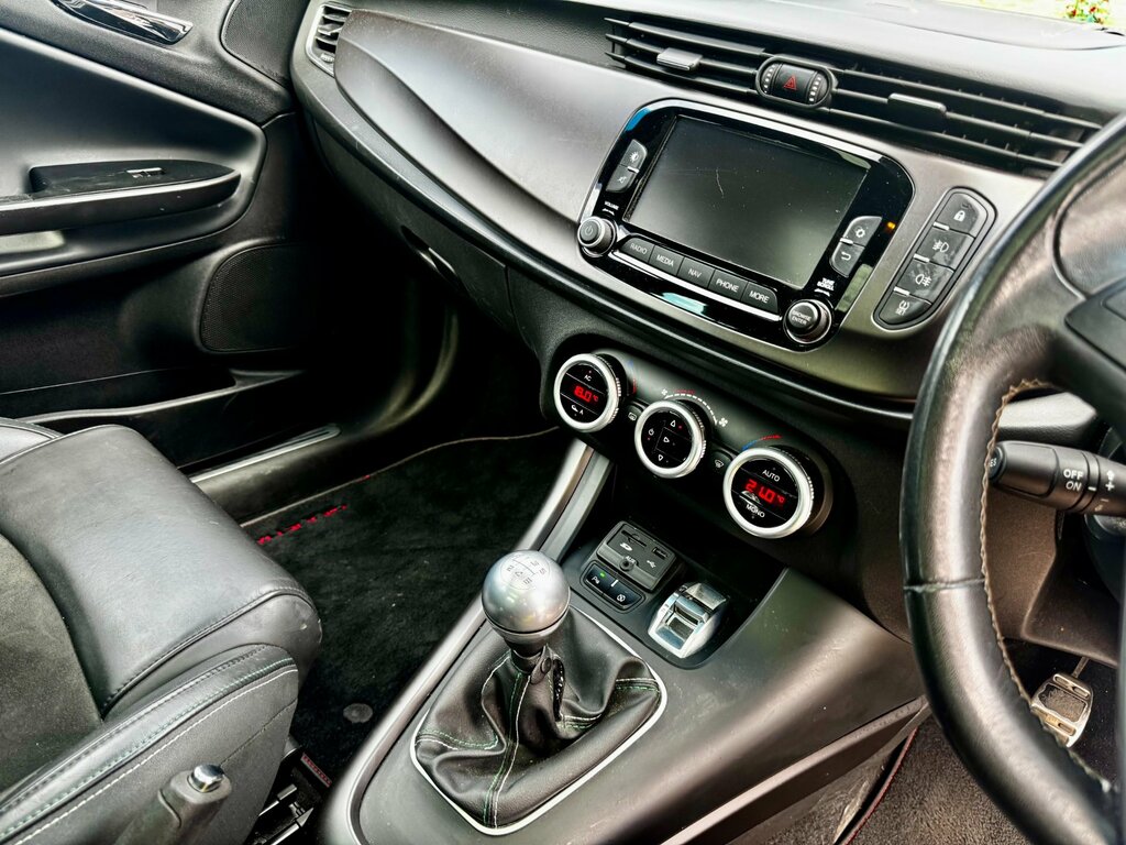 Alfa Romeo Giulietta 1.4 Tb Multiair Sprint 150 Bhp Red #43