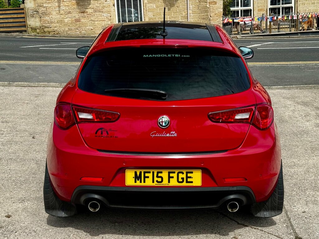 Alfa Romeo Giulietta 2.0 Jtdm-2 Qv Line Hatchback Eur Red #5