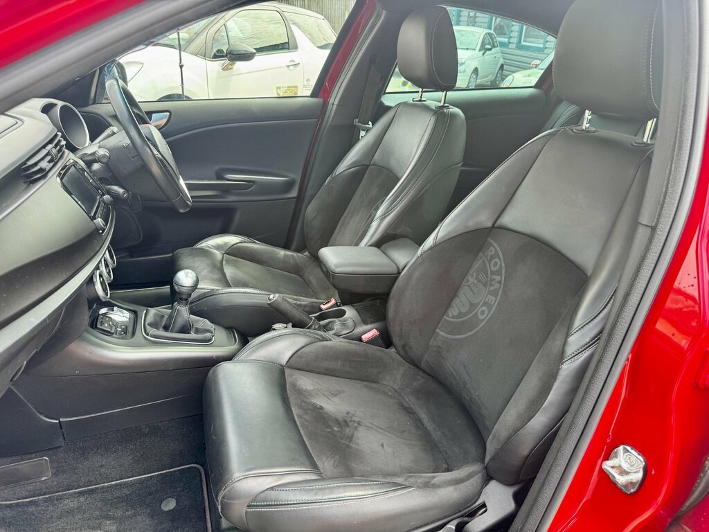 Alfa Romeo Giulietta 1.4 Tb Multiair Sprint 150 Bhp Red #70