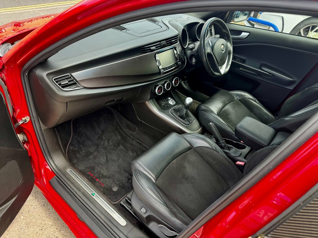 Alfa Romeo Giulietta 1.4 Tb Multiair Sprint 150 Bhp Red #68