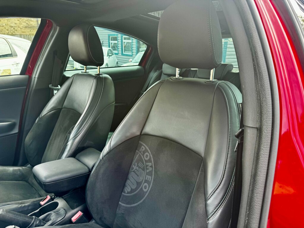 Alfa Romeo Giulietta 1.4 Tb Multiair Sprint 150 Bhp Red #69