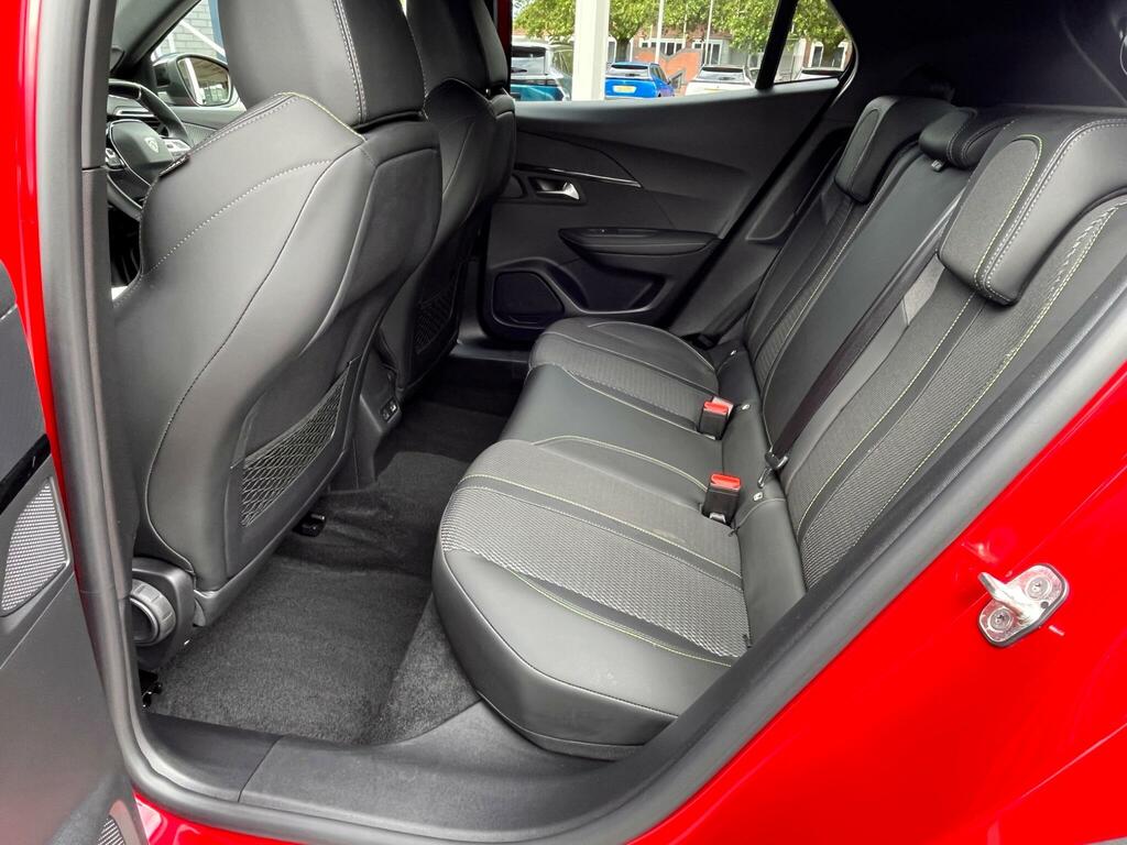 Peugeot e-2008 50Kwh Allure Grey #45