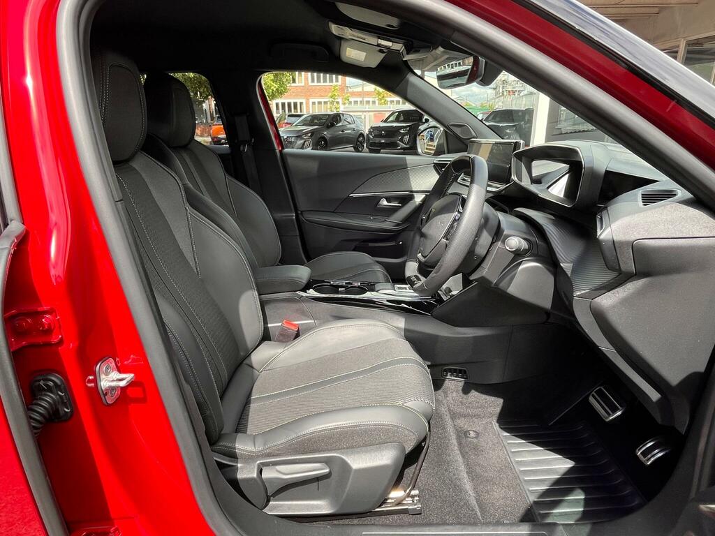 Peugeot e-2008 50Kwh Allure Grey #10