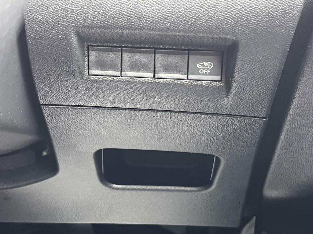 Peugeot e-2008 50Kwh Allure Grey #39