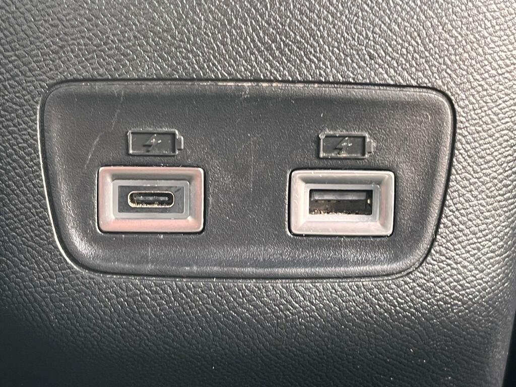 Peugeot e-2008 50Kwh Allure Grey #18