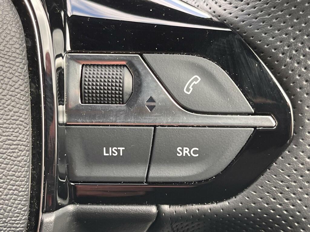 Peugeot e-2008 50Kwh Allure Grey #41