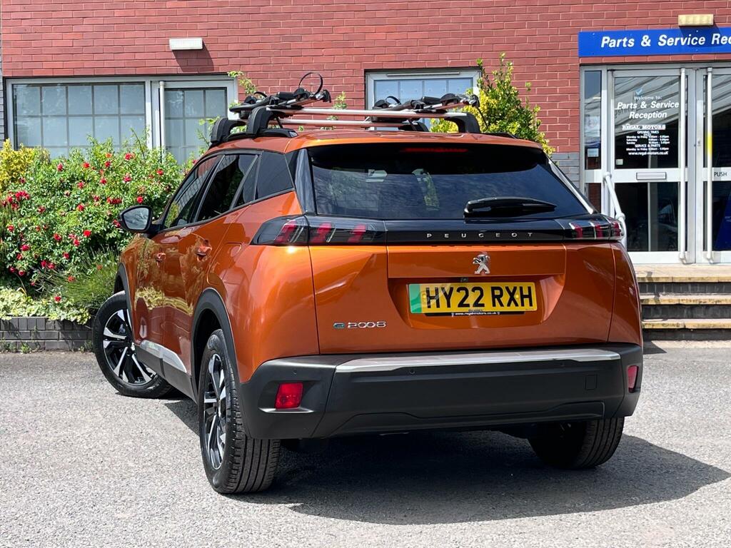 Peugeot e-2008 50Kwh Allure Premium Suv 7Kw Ch  #4