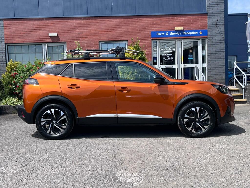 Peugeot e-2008 50Kwh Allure Premium Suv 7Kw Ch  #5