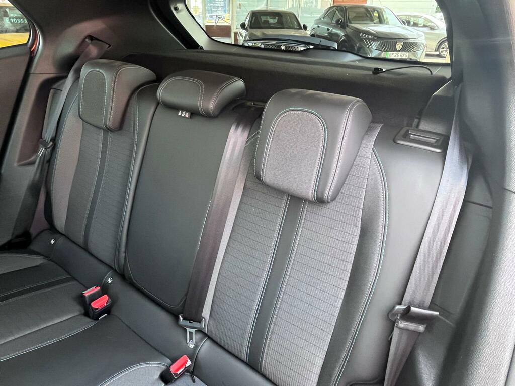 Peugeot e-2008 50Kwh Allure Premium Suv 7Kw Ch  #6