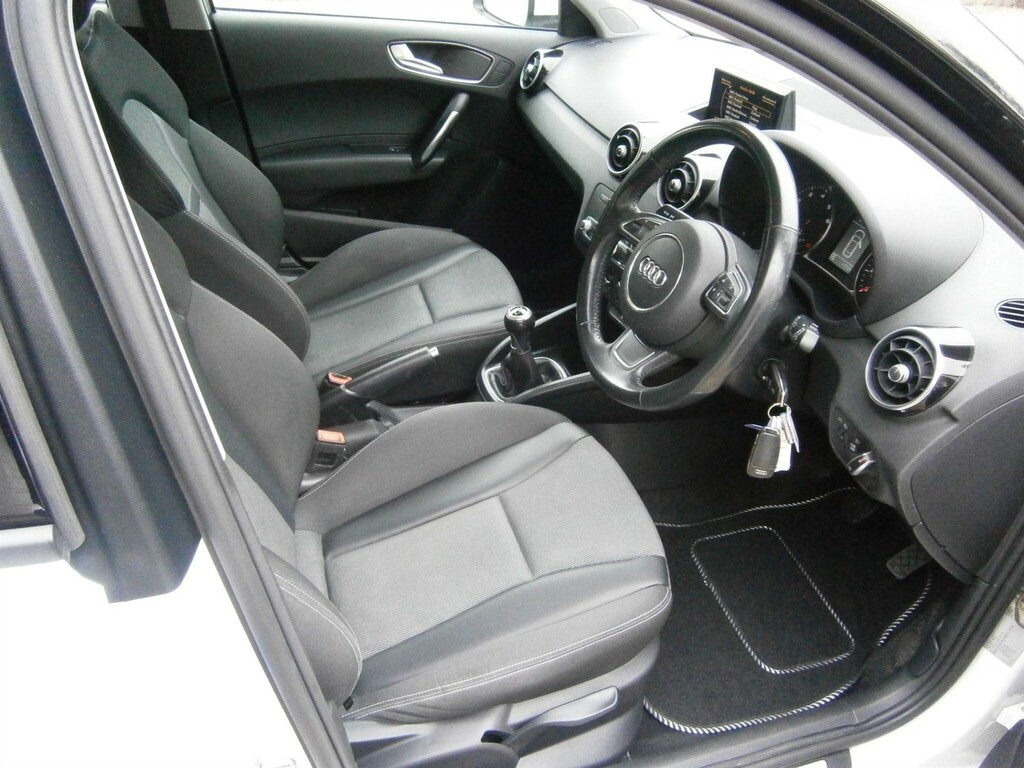 Audi A1 1.4 Tfsi Sport Sportback Euro 6 Ss White #2