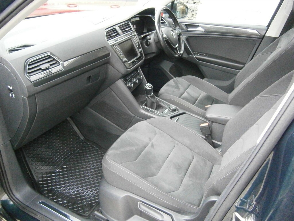 Volkswagen Tiguan Sel Tdi Bluemotion Technology Dsg Black #9