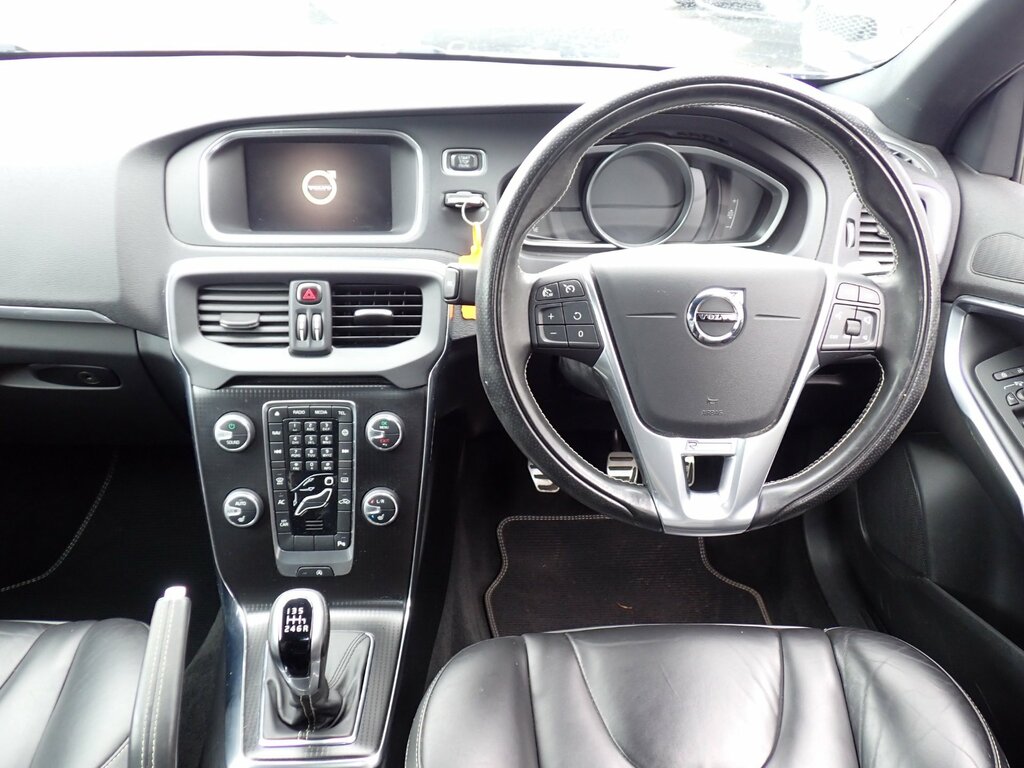 Volvo V40 2.0 D4 R-design Pro Hatchback Eu Grey #2