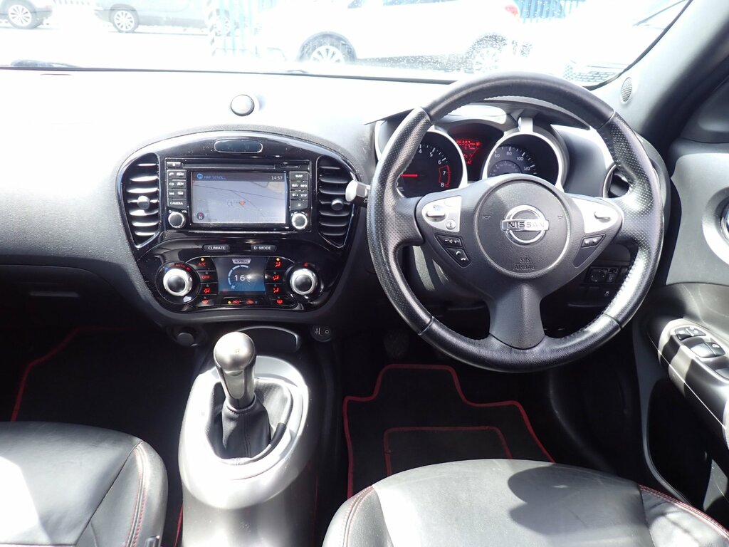 Nissan Juke 1.6 Tekna Suv Euro 5 Ss 117 White #2