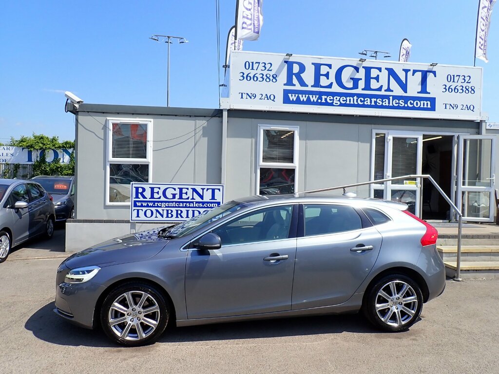 Volvo V40 2.0 T2 Inscription Hatchback Eur Grey #5