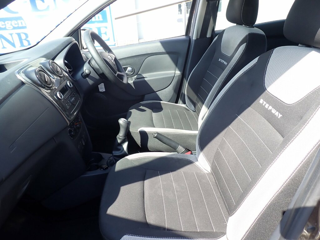 Dacia Sandero Stepway 0.9 Tce Ambiance Hatchback Euro Brown #3