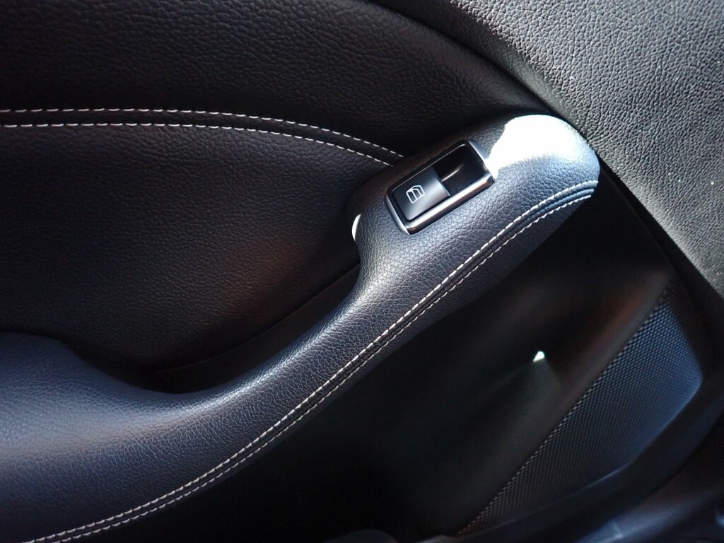 Mercedes-Benz B Class 1.6 B180 Sport Mpv Blue #24