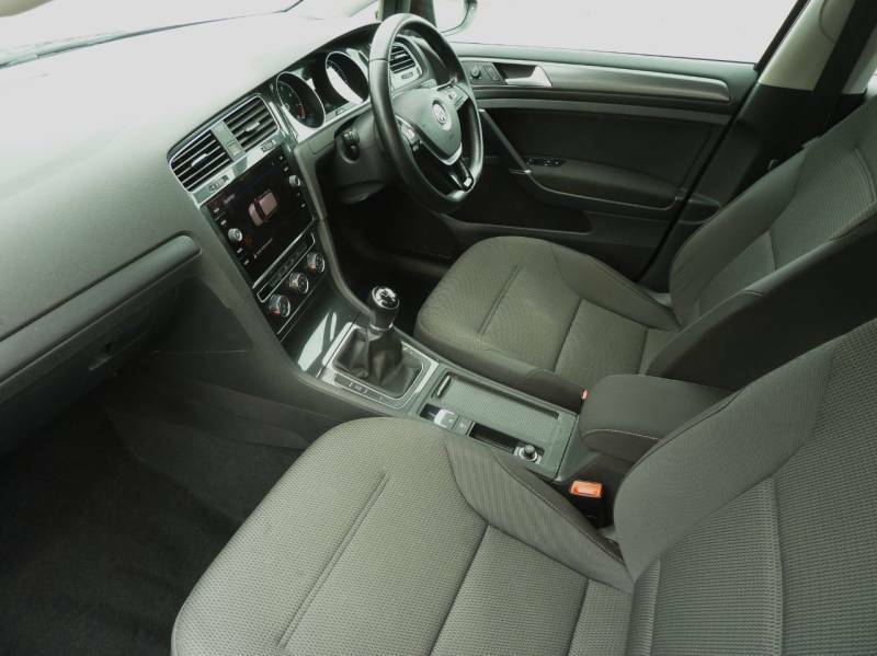 Volkswagen Golf 1.0 Tsi 110 Se - 2018 18 Black #2