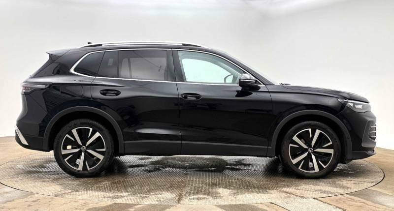Volkswagen Tiguan Tiguan R-line Edition Tdi Black #3