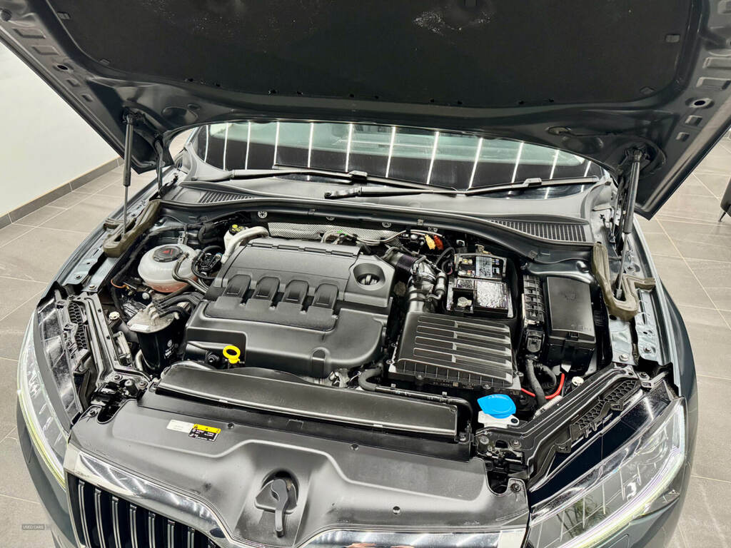Skoda Superb 2.0 Tdi Cr 190 YA69EXN Grey #2