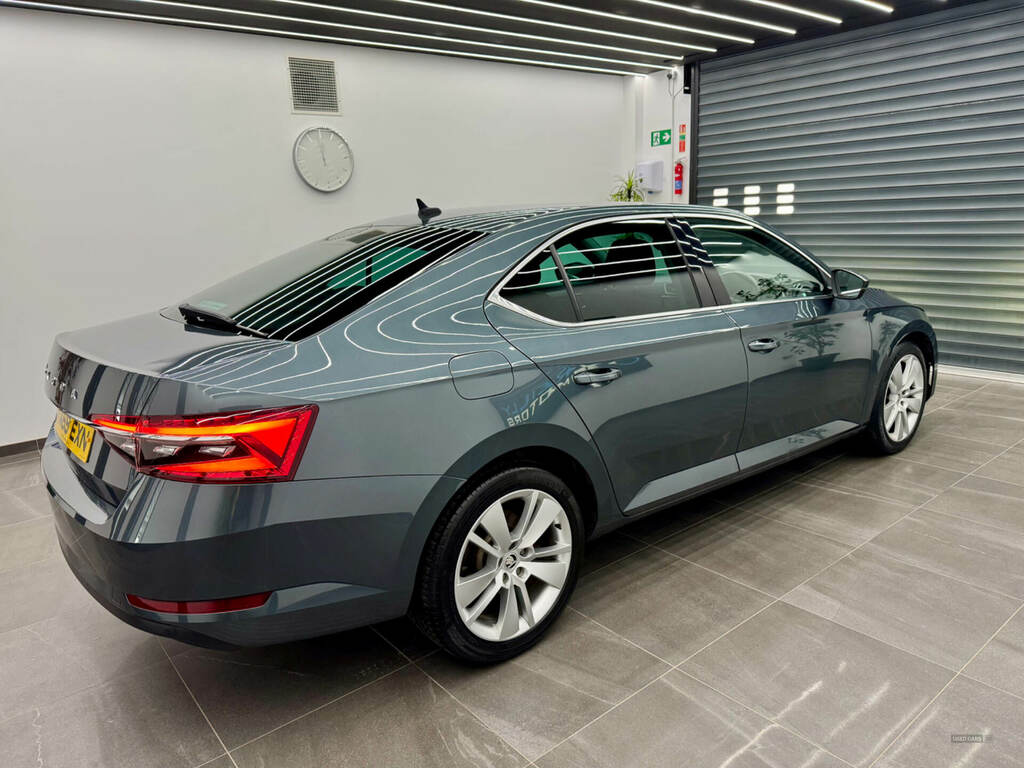 Skoda Superb 2.0 Tdi Cr 190 YA69EXN Grey #5