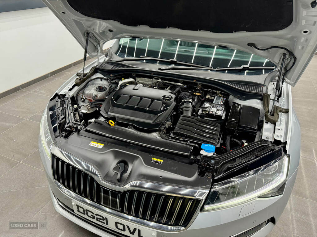 Skoda Superb 2.0 Tdi Cr Se Silver #2
